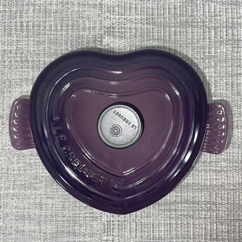 Le Creuset Heart Dutch Oven